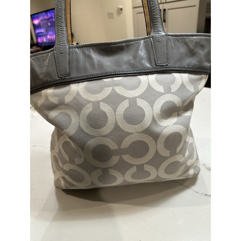 Coach Audrey Purse 17035 Op Art Signature Grey & White Tote - Picture 4 of 8